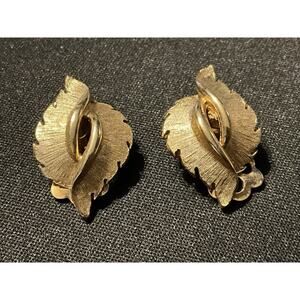 Gold Tone Coro Clip On Earrings